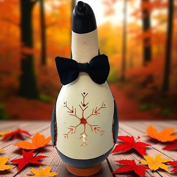 Meadowbrooke Gourd Penquin Lamp Light Handcrafted Carved Holiday Winter Vintage - Picture 1 of 16